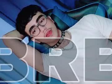 Watch urguy_francis performing live on BoomCams free cam network