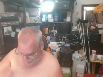Watch usgoober performing live on BoomCams free cam network