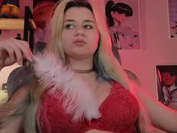 Watch uwu_vi performing live on BoomCams free cam network
