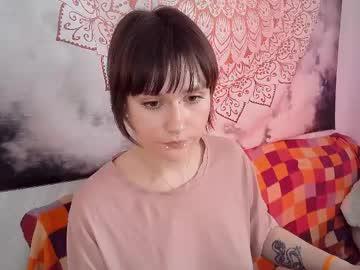 Watch uwujudyosas performing live on BoomCams free cam network