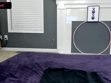 Watch v_plays performing live on BoomCams free cam network
