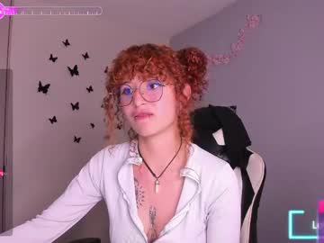 Watch valent_27 performing live on BoomCams free cam network
