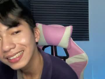Watch valentine835448 performing live on BoomCams free cam network