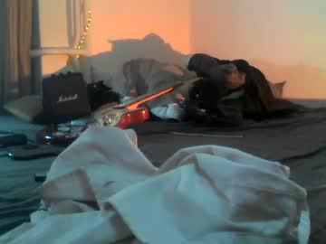 Watch vangal_guillix performing live on BoomCams free cam network