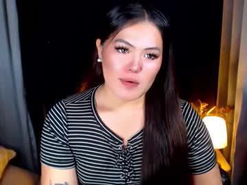 Watch venus_colly performing live on BoomCams free cam network