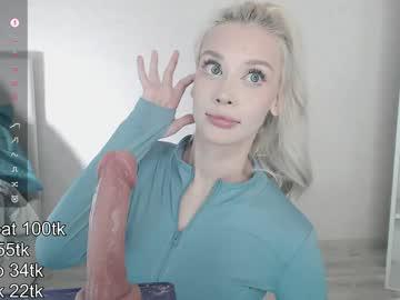 Watch vickyfuckingdoll performing live on BoomCams free cam network