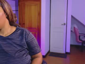 Watch victoria_withmore performing live on BoomCams free cam network