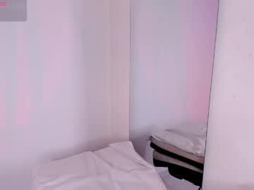 Watch viioleett_cum performing live on BoomCams free cam network