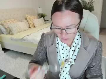Watch vika7333 performing live on BoomCams free cam network