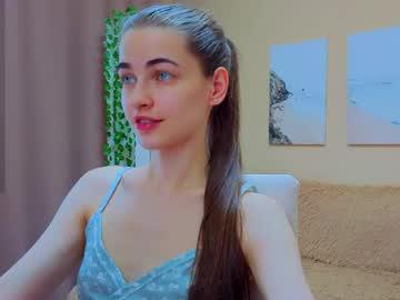 Watch vikiberry performing live on BoomCams free cam network