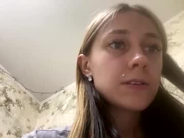 Watch viktoria9898 performing live on BoomCams free cam network