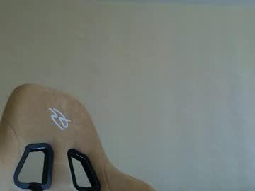 Watch villuuvargas performing live on BoomCams free cam network