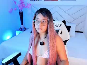 Watch violette33 performing live on BoomCams free cam network