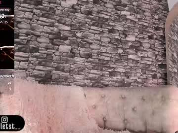 Watch violetwinters_ performing live on BoomCams free cam network