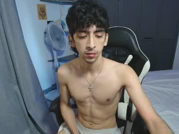 Watch vittorio_cerati performing live on BoomCams free cam network