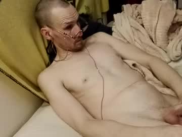 Watch wbeeee420 performing live on BoomCams free cam network