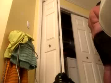 Watch wetpenis33 performing live on BoomCams free cam network