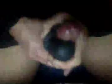 Watch wgdptgd73 performing live on BoomCams free cam network
