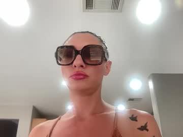 Watch whitneyoc performing live on BoomCams free cam network