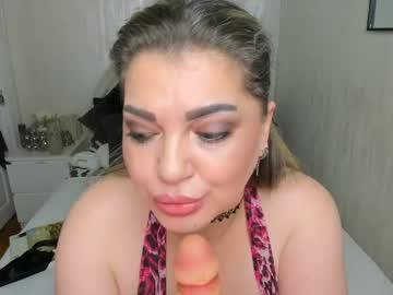 Watch wildkatrina_ performing live on BoomCams free cam network