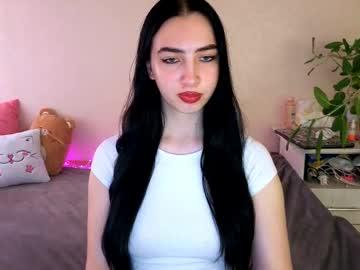 Watch wildkittenx_ performing live on BoomCams free cam network