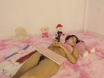 Watch winnifer_gonzalez performing live on BoomCams free cam network