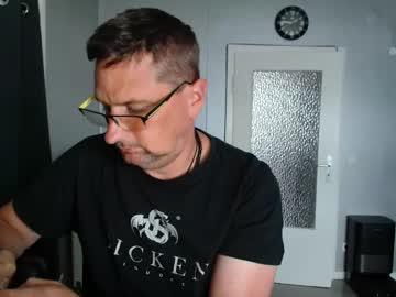 Watch wirzwei8883 performing live on BoomCams free cam network