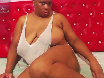 Watch wonderfuldiana performing live on BoomCams free cam network