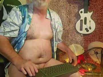 Watch wscooter1 performing live on BoomCams free cam network