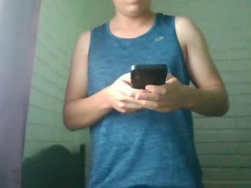 Watch x_andrescam performing live on BoomCams free cam network