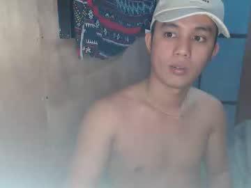Watch xxclark18xx performing live on BoomCams free cam network