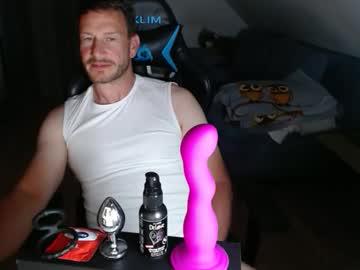 Watch xxmettexx performing live on BoomCams free cam network