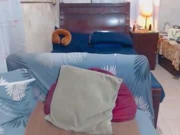 Watch xxmiranda_greyxx performing live on BoomCams free cam network