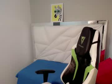 Watch yosepp_cum performing live on BoomCams free cam network