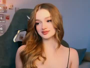Watch yourflowerqueen performing live on BoomCams free cam network
