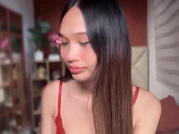 Watch yoursluttyashxx performing live on BoomCams free cam network