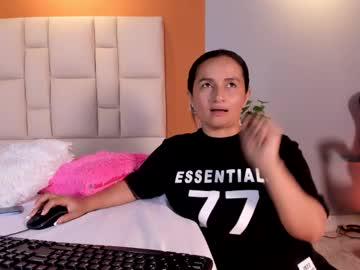 Watch zafiro__brown performing live on BoomCams free cam network