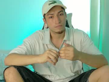 Watch zahir_raw performing live on BoomCams free cam network