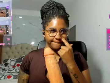 Watch zahra_rose performing live on BoomCams free cam network