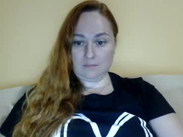 Watch zara_red performing live on BoomCams free cam network