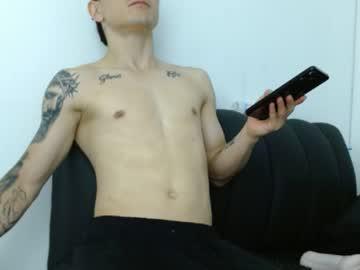 Watch zeusdark19 performing live on BoomCams free cam network