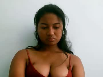 Watch zina479102 performing live on BoomCams free cam network