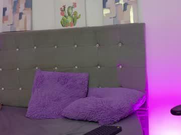 Watch zirella16 performing live on BoomCams free cam network